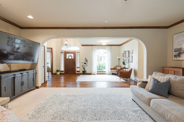 2601 Cheval Pointe Drive, Edmond, OK 73034