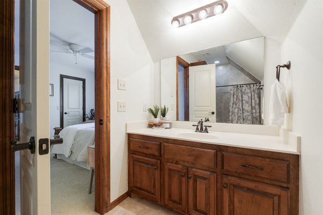 2601 Cheval Pointe Drive, Edmond, OK 73034