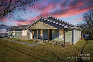 166 Duke Street, Granite Falls, NC 28630