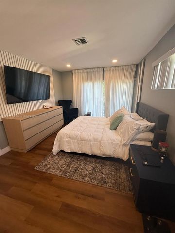 8123 Lagos De Campo Blvd A-2, Tamarac, FL 33321