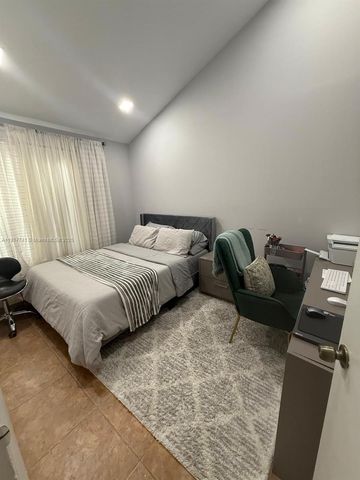 8123 Lagos De Campo Blvd A-2, Tamarac, FL 33321