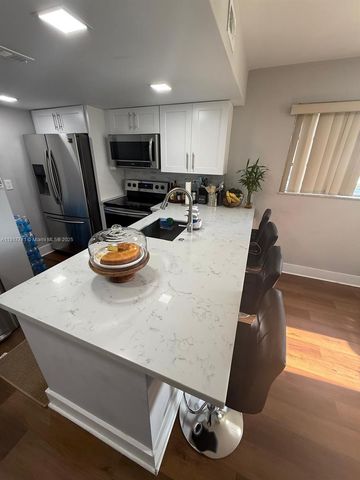 8123 Lagos De Campo Blvd A-2, Tamarac, FL 33321