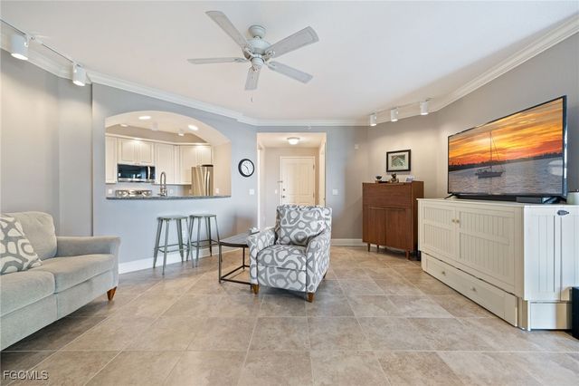 2825 Palm Beach BLVD 513, Fort Myers, FL 33916