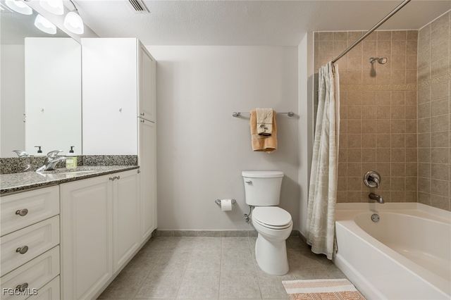 2825 Palm Beach BLVD 513, Fort Myers, FL 33916