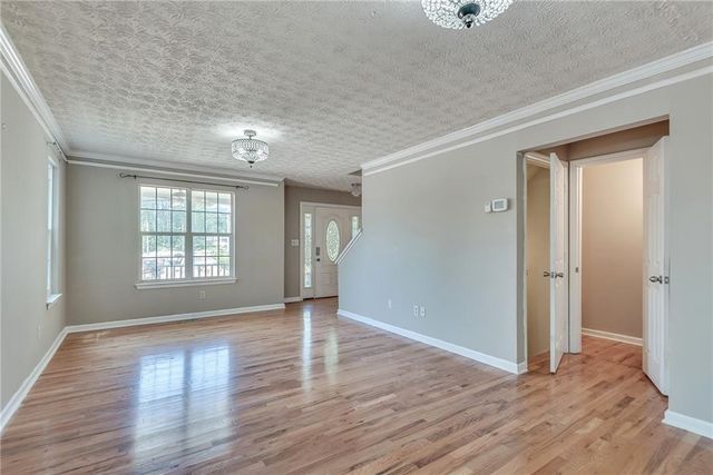 11105 Abbotts Station Drive, Duluth, GA 30097