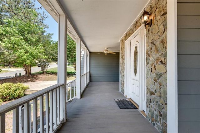11105 Abbotts Station Drive, Duluth, GA 30097