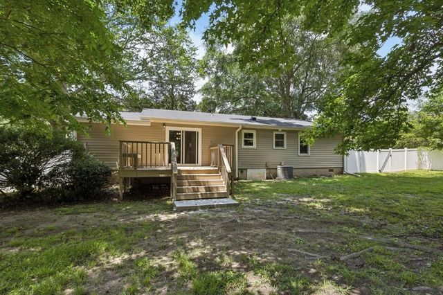 1025 James Street NW, Marietta, GA 30060