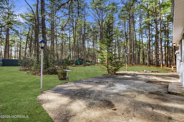 1130 Monroe Avenue, Manchester, NJ 08759