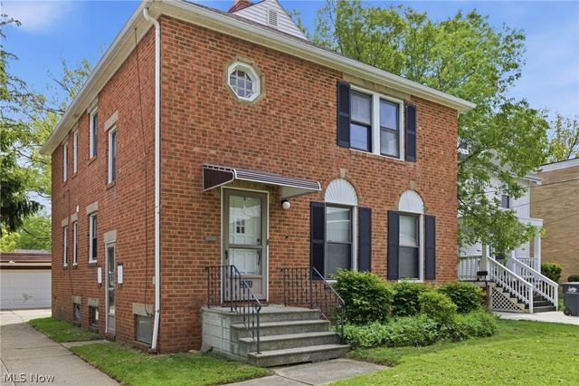 2261 Warren Road, Lakewood, OH 44107