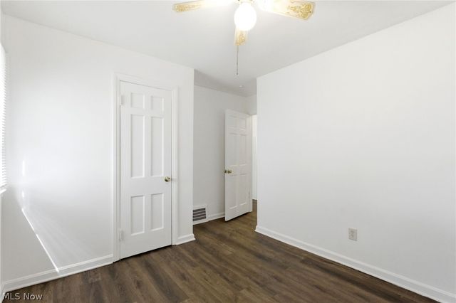 2261 Warren Road, Lakewood, OH 44107