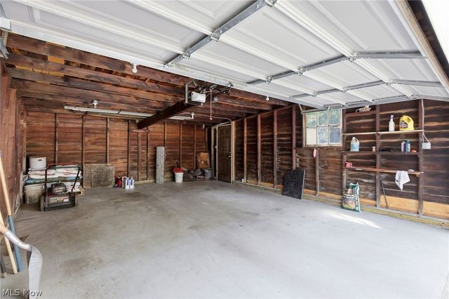 2261 Warren Road, Lakewood, OH 44107
