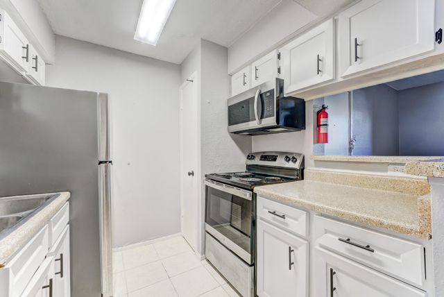 6001 Reims Road 1101, Houston, TX 77036