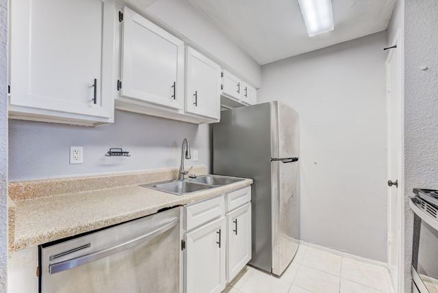 6001 Reims Road 1101, Houston, TX 77036