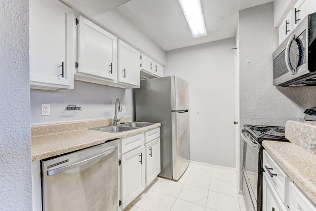 6001 Reims Road 1101, Houston, TX 77036