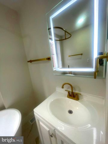 5612 RODMAN ST, Philadelphia, PA 19143