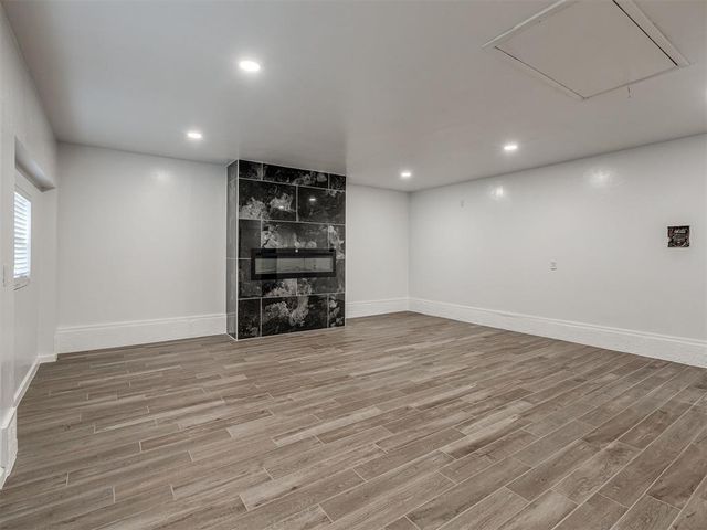 9 Vine Street, Yukon, OK 73099