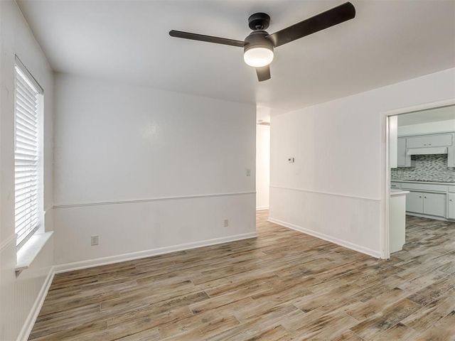 9 Vine Street, Yukon, OK 73099