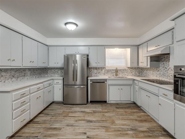 9 Vine Street, Yukon, OK 73099