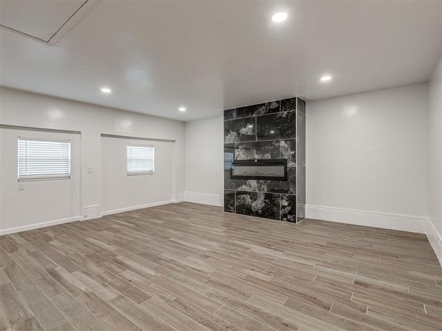 9 Vine Street, Yukon, OK 73099