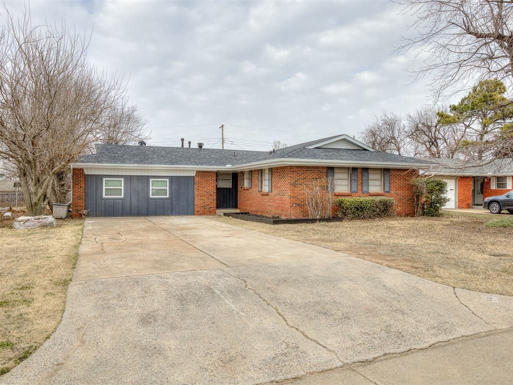 9 Vine Street, Yukon, OK 73099