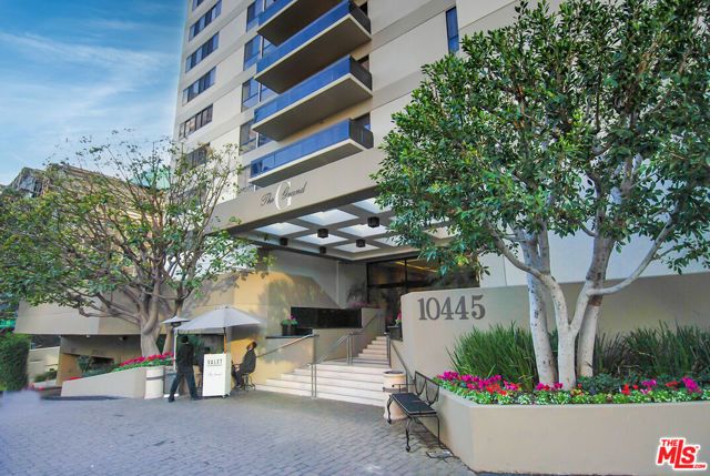 10445 Wilshire Boulevard 402, Los Angeles, CA 90024