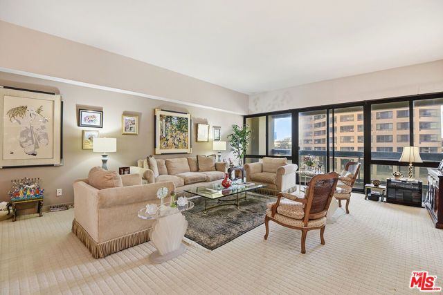 10445 Wilshire Boulevard 402, Los Angeles, CA 90024