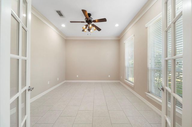 14911 Hyde Park Place, Houston, TX 77069