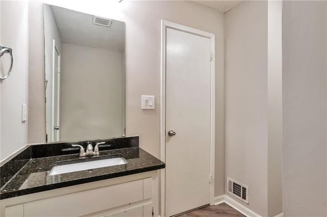 1221 Summit Links Court, Snellville, GA 30078