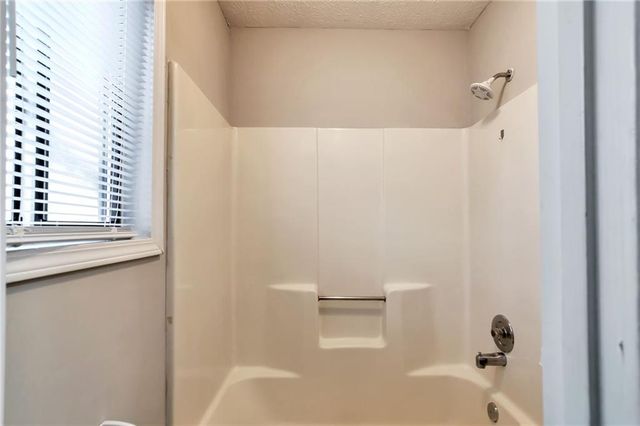 1221 Summit Links Court, Snellville, GA 30078