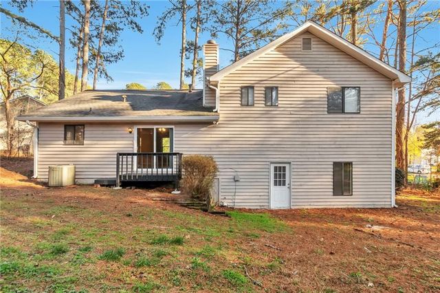 1221 Summit Links Court, Snellville, GA 30078