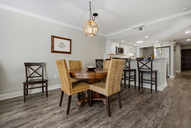 310 73rd Ave N Apt 1A, Myrtle Beach, SC 29572