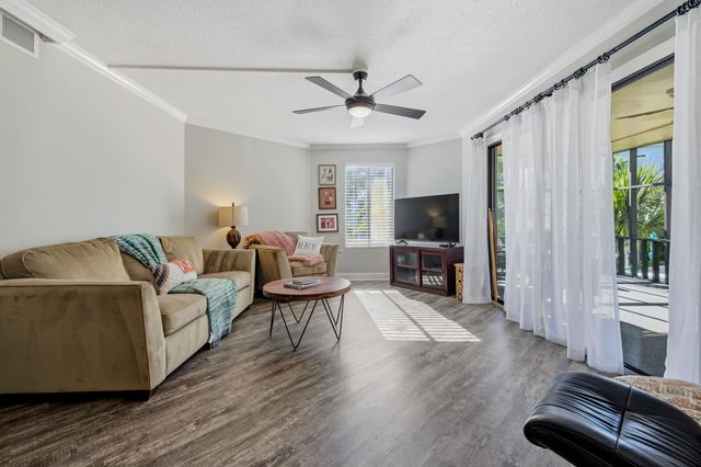 310 73rd Ave N Apt 1A, Myrtle Beach, SC 29572