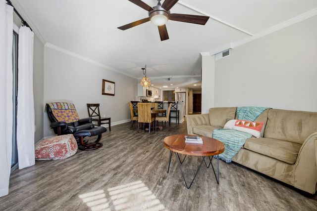 310 73rd Ave N Apt 1A, Myrtle Beach, SC 29572