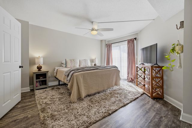 310 73rd Ave N Apt 1A, Myrtle Beach, SC 29572