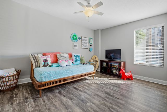 310 73rd Ave N Apt 1A, Myrtle Beach, SC 29572