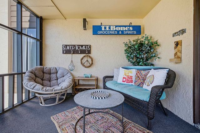 310 73rd Ave N Apt 1A, Myrtle Beach, SC 29572