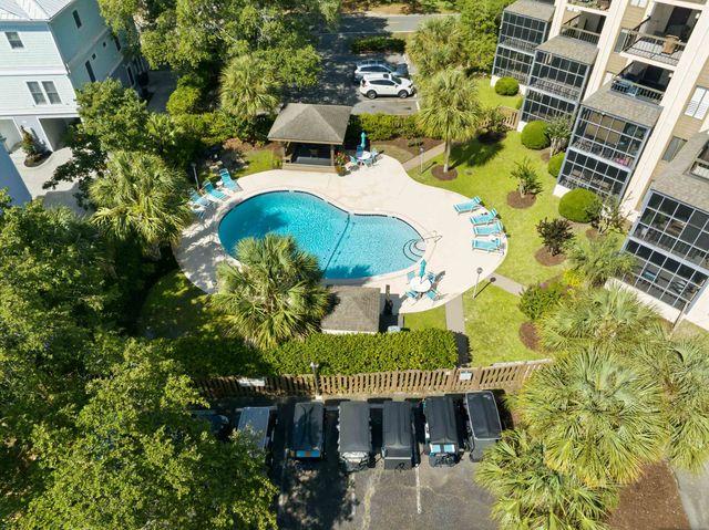 310 73rd Ave N Apt 1A, Myrtle Beach, SC 29572