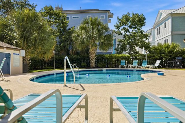 310 73rd Ave N Apt 1A, Myrtle Beach, SC 29572