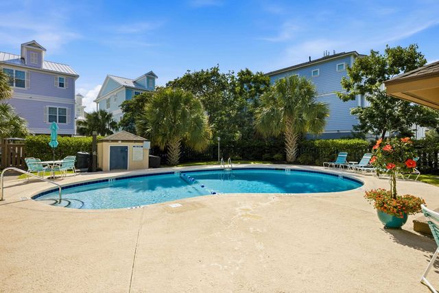 310 73rd Ave N Apt 1A, Myrtle Beach, SC 29572