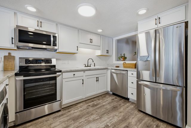 310 73rd Ave N Apt 1A, Myrtle Beach, SC 29572