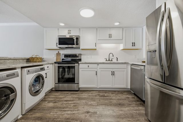 310 73rd Ave N Apt 1A, Myrtle Beach, SC 29572