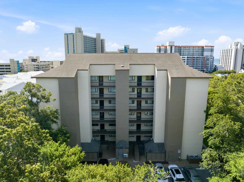 310 73rd Ave N Apt 1A, Myrtle Beach, SC 29572