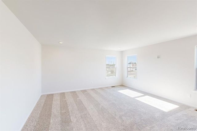 12147 Moore Lane, Washington, MI 48094