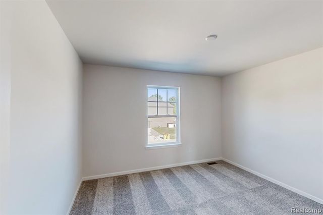 12147 Moore Lane, Washington, MI 48094