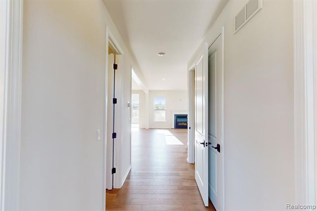 12147 Moore Lane, Washington, MI 48094