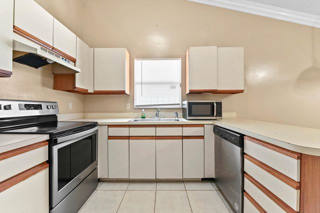 7898 Ridgewood Drive, Lake Worth, FL 33467