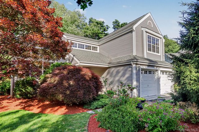 3176 Woodfield Court, Yorktown Heights, NY 10598