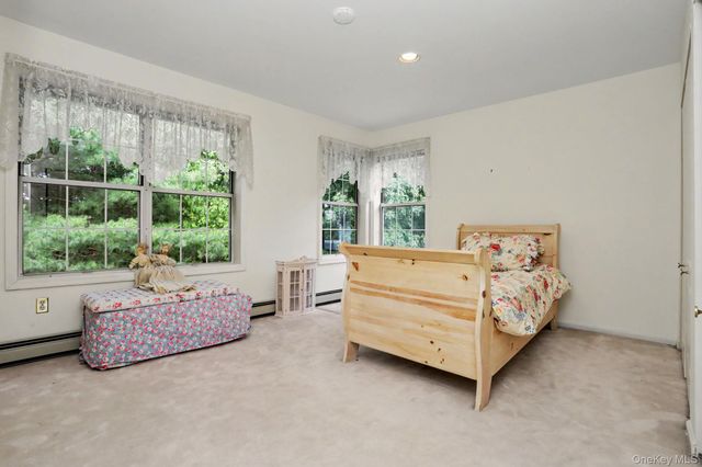 3176 Woodfield Court, Yorktown Heights, NY 10598