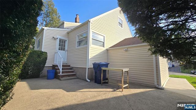 446 Maple Hill Drive, Hackensack, NJ 07601