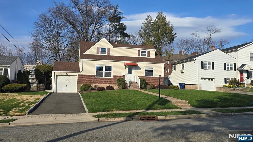 446 Maple Hill Drive, Hackensack, NJ 07601